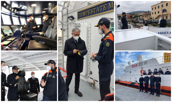 Il Prefetto Di Imperia Armando Nanei Visita La Nave Aringhieri Della