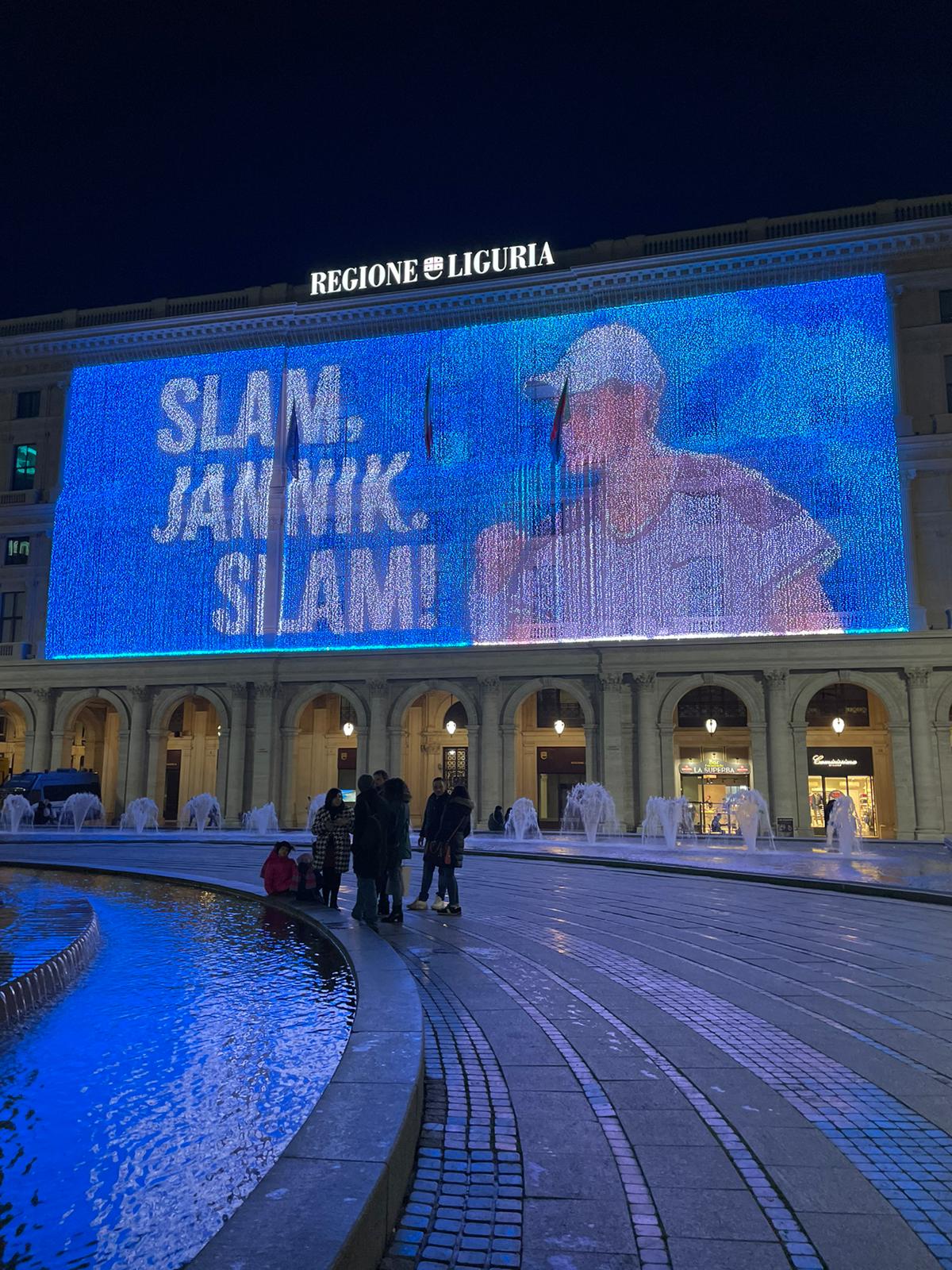 Il Palazzo Della Regione Si Illumina Per Jannik Sinner Prima La Riviera