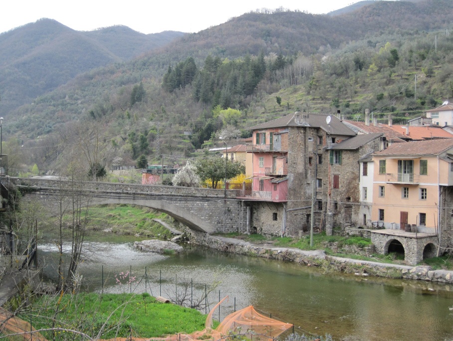 A RISCHIO DI AGIBILITA’ I PONTI DEL NOSTRO ENTROTERRA: “BLITZ” DELLA PROVINCIA/ CRITICITA’ AD ARMO E VESSALICO