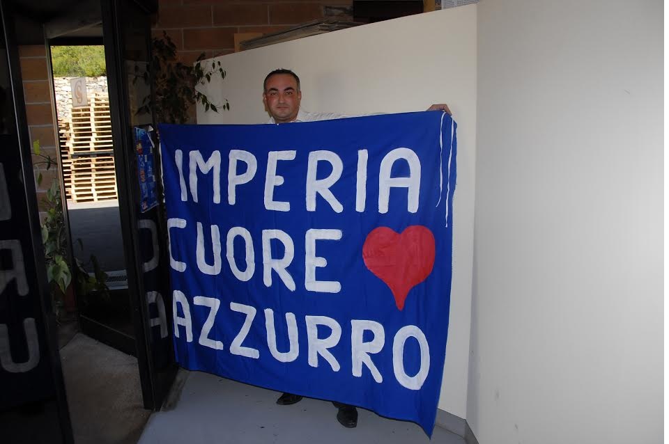 ADDIO A MARIO DASSI, MERCOLEDI’ IL FUNERALE DEL “MAESTRO” DEGLI STRISCIONI DI IMPERIA NEL MONDO