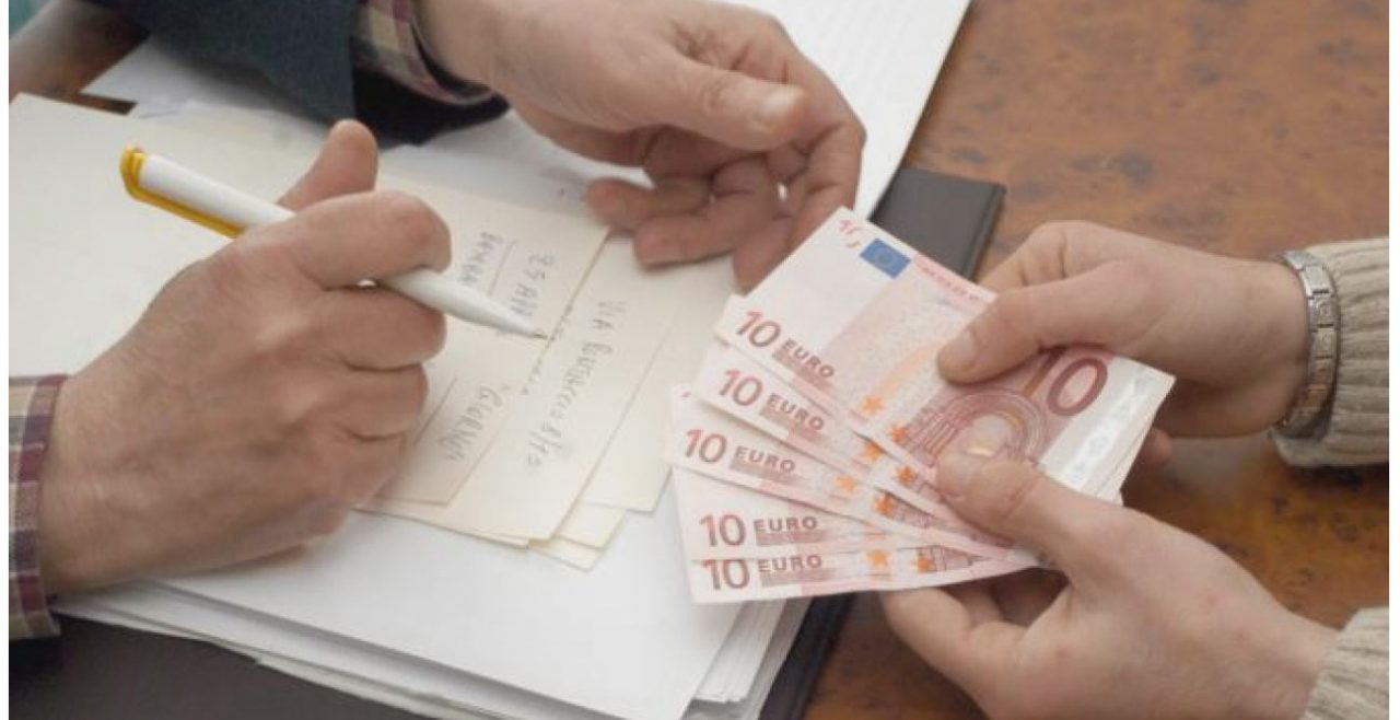 “Sua figlia è stata arrestata per aver causato un incidente. Serve una cauzione da 11 mila euro”  Arrestati due pregiudicati per truffa