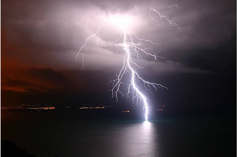 Allerta gialla in Costa Azzurra per temporali e vento forte