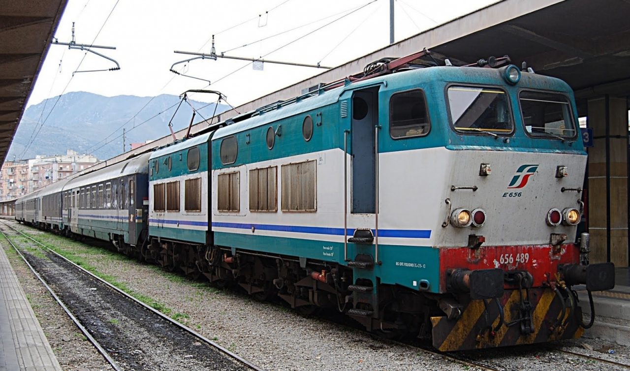 ATTENZIONE – Trenitalia avverte: “Modifiche e cancellazioni di treni possibili anche prima e dopo lo sciopero di venerdì”