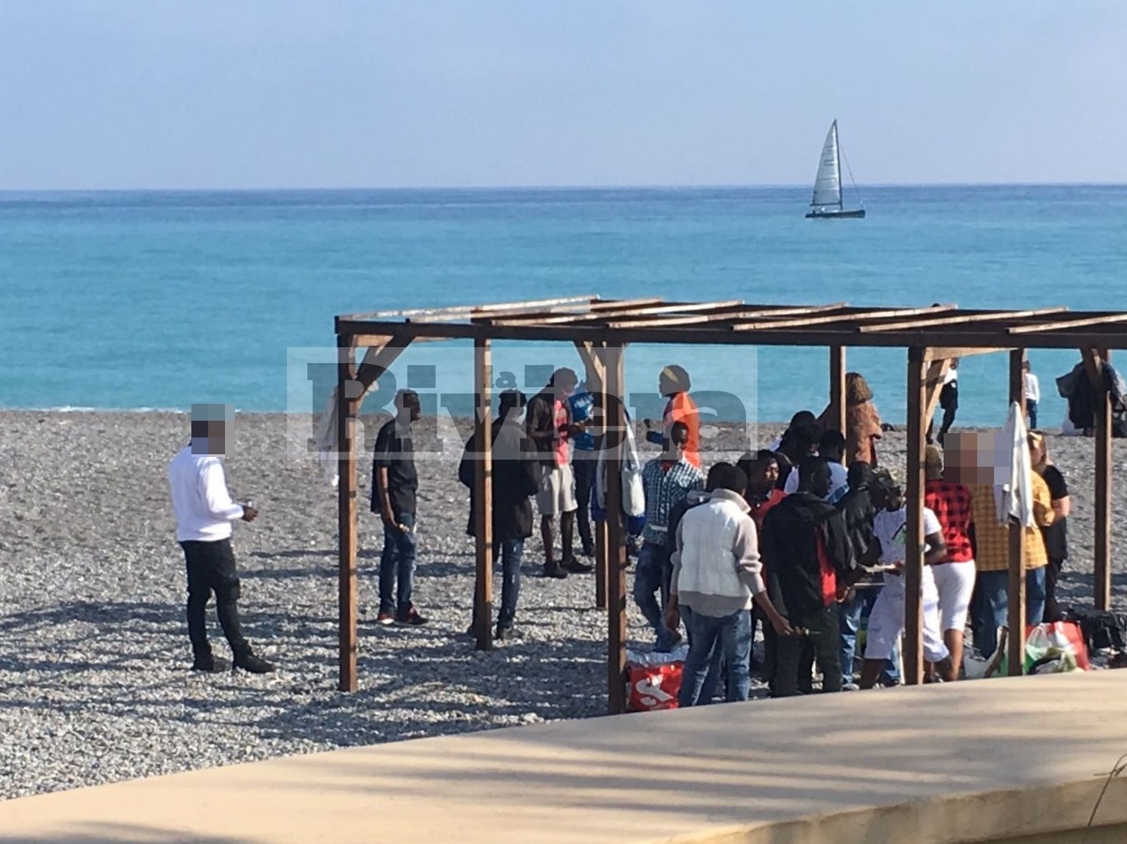 BARBECUE VIETATO IN  SPIAGGIA: INTERROTTA LA FESTA DI COMPLEANNO CON UNA TRENTINA DI STRANIERI