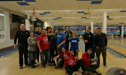 Bowling, la campionessa Tiragallo fa lezione alla squadra dei disabili