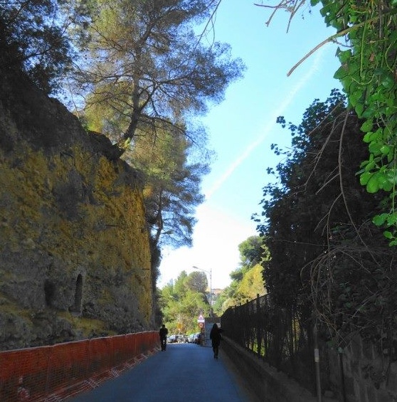 Bussana: Via al Mare pericolosa, diventa senso unico