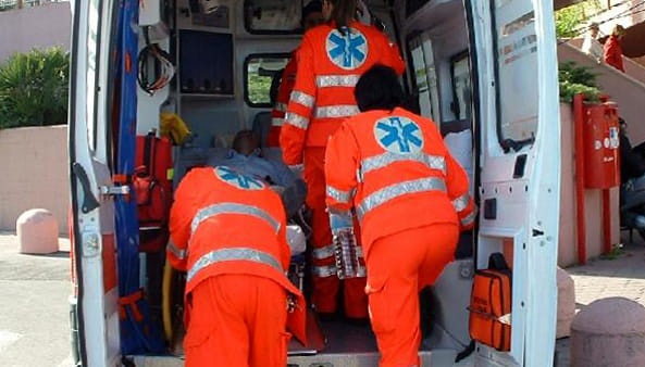 CARABINIERE DI VENTIMIGLIA INVESTE CON L’AUTO UNA PERSONA IN CENTRO A BORDIGHERA