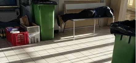 CLOCHARD OSPITE FISSO DEL PRONTO SOCCORSO DELL’OSPEDALE DI SANREMO