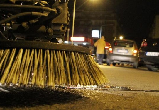 Attenzione a dove posteggiate: riprendono i lavaggi stradali