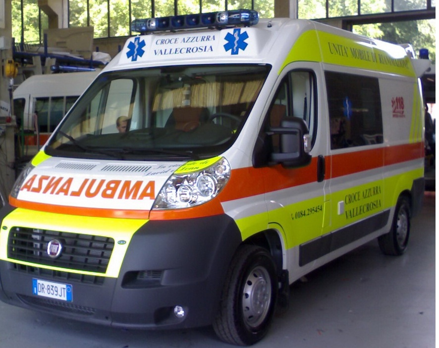 Ciclista di 57 anni cade in bici a Isolabona sulla provinciale della Val Nervia