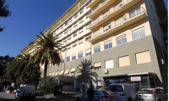 Lavori di manutenzione, spostato l’ingresso al monoblocco dell’ospedale di Imperia