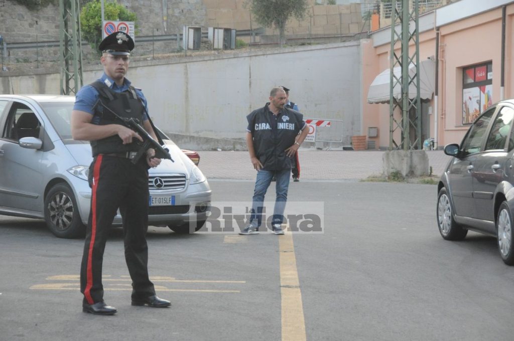 Controlli carabinieri podto di blocco estate_29