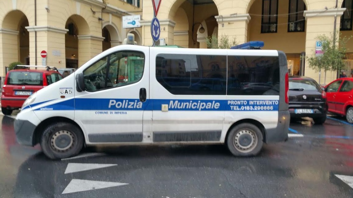 Controllore RT aggredito sull’autobus ad Imperia –  tre i fermati