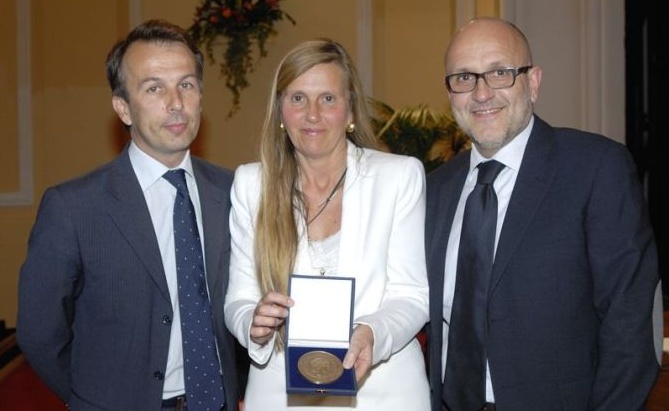 DIPENDENTE DEL CASINO’ SOSPESO PER AVER RUBATO LA MEDAGLIA OMAGGIO DEL PRESIDENTE DELLA REPUBBLICA