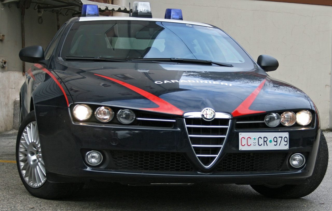DISGRAZIA A DIANO MARINA: POSTEGGIA, APRE LA PORTIERA DELL’AUTO, ESCE E MUORE/ VITTIMA UN 54ENNE