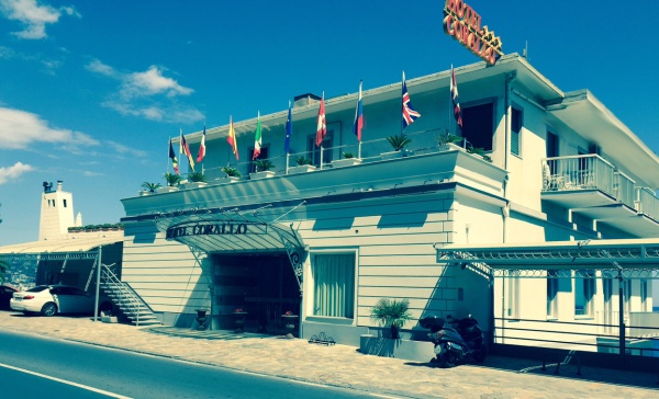 Da Nava alla costa imperiese: la “Lorenzina” compra stabilimenti e gli hotel Corallo e Croce di Malta