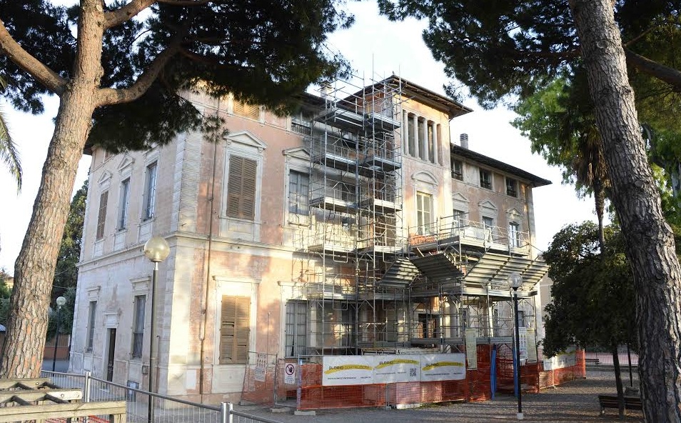 Diano Marina, lettera di un docente di Villa Scarsella: “La comunità dianese disinteressata dello stato della scuola”