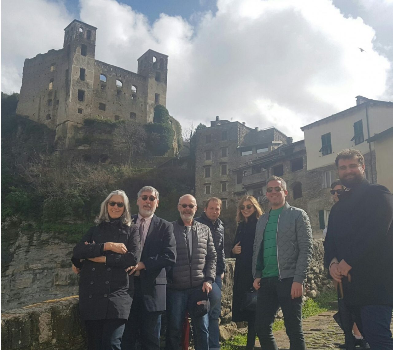 Dolceacqua: visita a ­sorpresa della Giuria­ del Film Festival de­ la Comedie di Montec­arlo