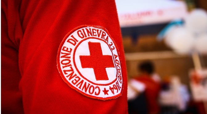 Dramma della solitudine a Diano marina: 87enne sola in casa da ore in preda a un ictus