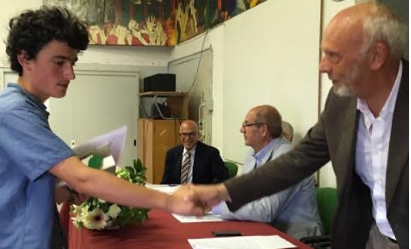 ECCO IL TEMA SULLA “MEMORIA” VINCITORE DELLA BORSA DI STUDIO “FRATELLI SERRA”, MARTINO BRUNA E’ IL GIOVANE AUTORE