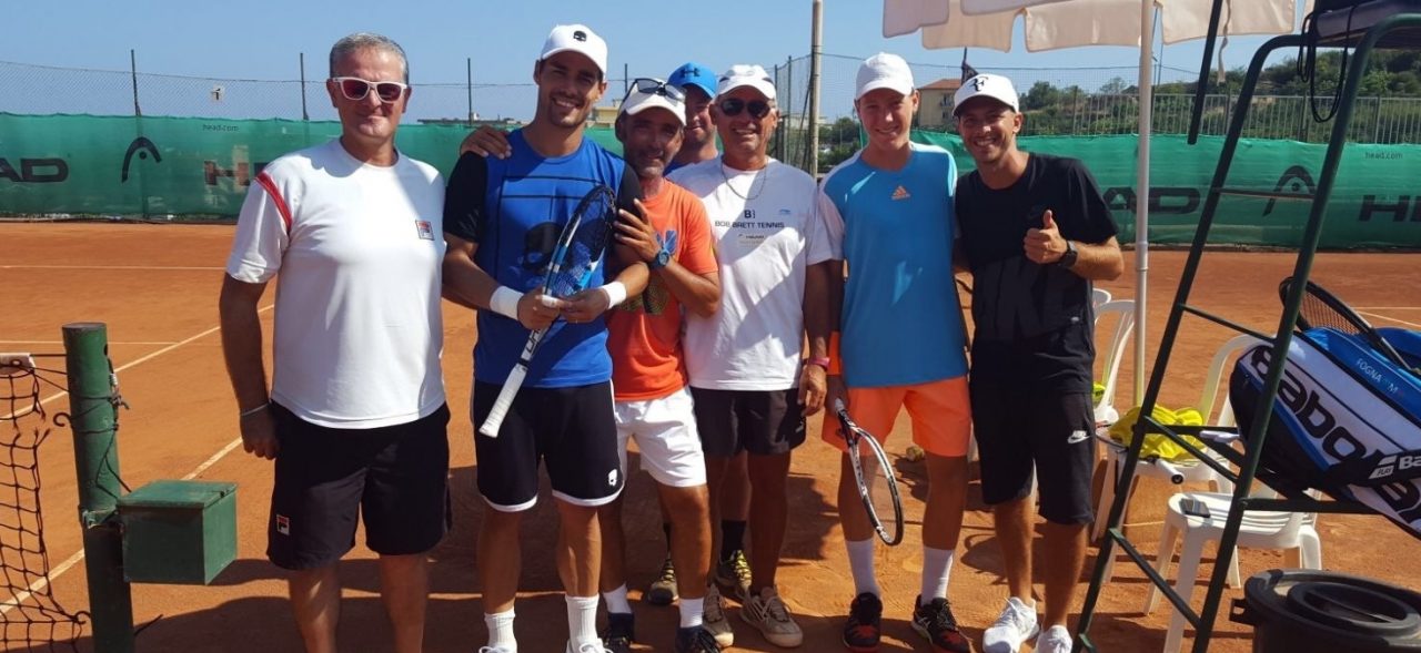 FABIO FOGNINI AL TENNIS CLUB SOLARO TRA ALLENAMENTI E AUTOGRAFI/ LE FOTO