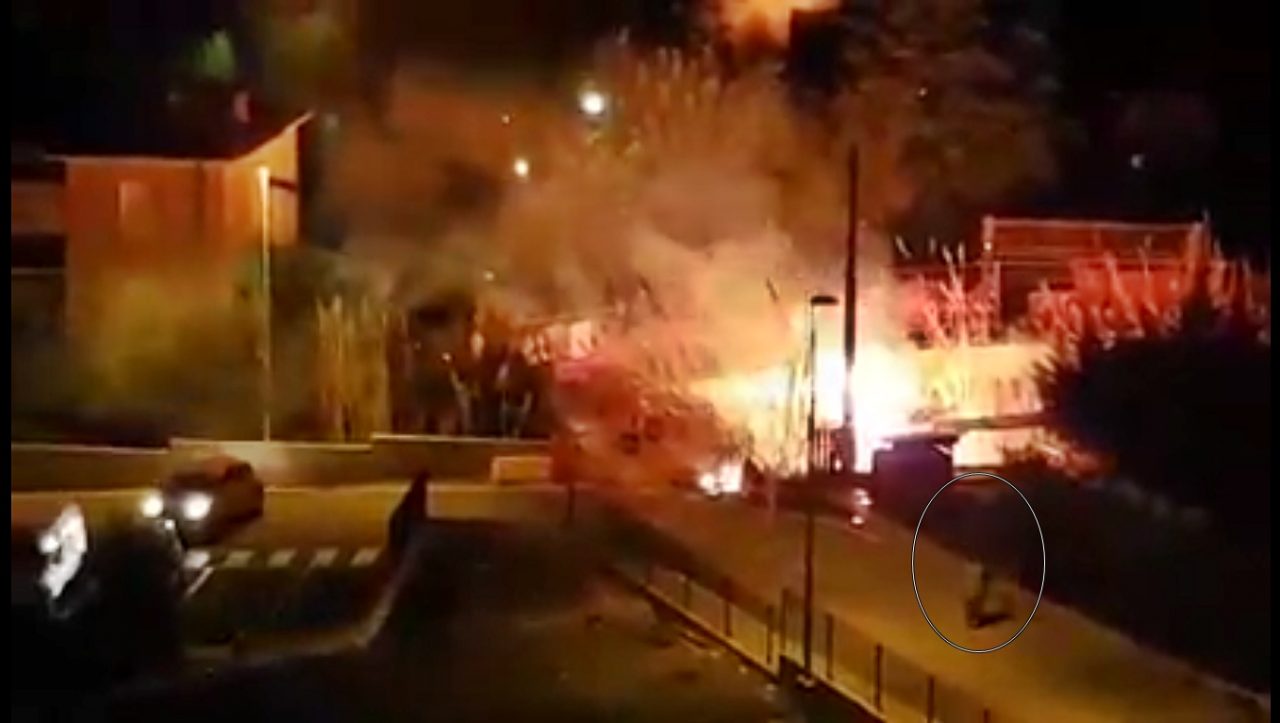 IMPERIA: “FOLLE”DA’ FUOCO A UN CANNETO/ IL MISTERO DELL’UOMO CHE SCAPPA/ 2 VIDEO