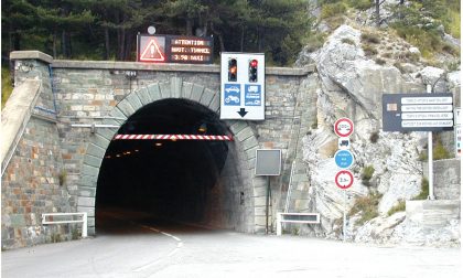 Scattato il divieto di transito dei mezzi con stazza superiore alle 19 tonnellate in Val Roja