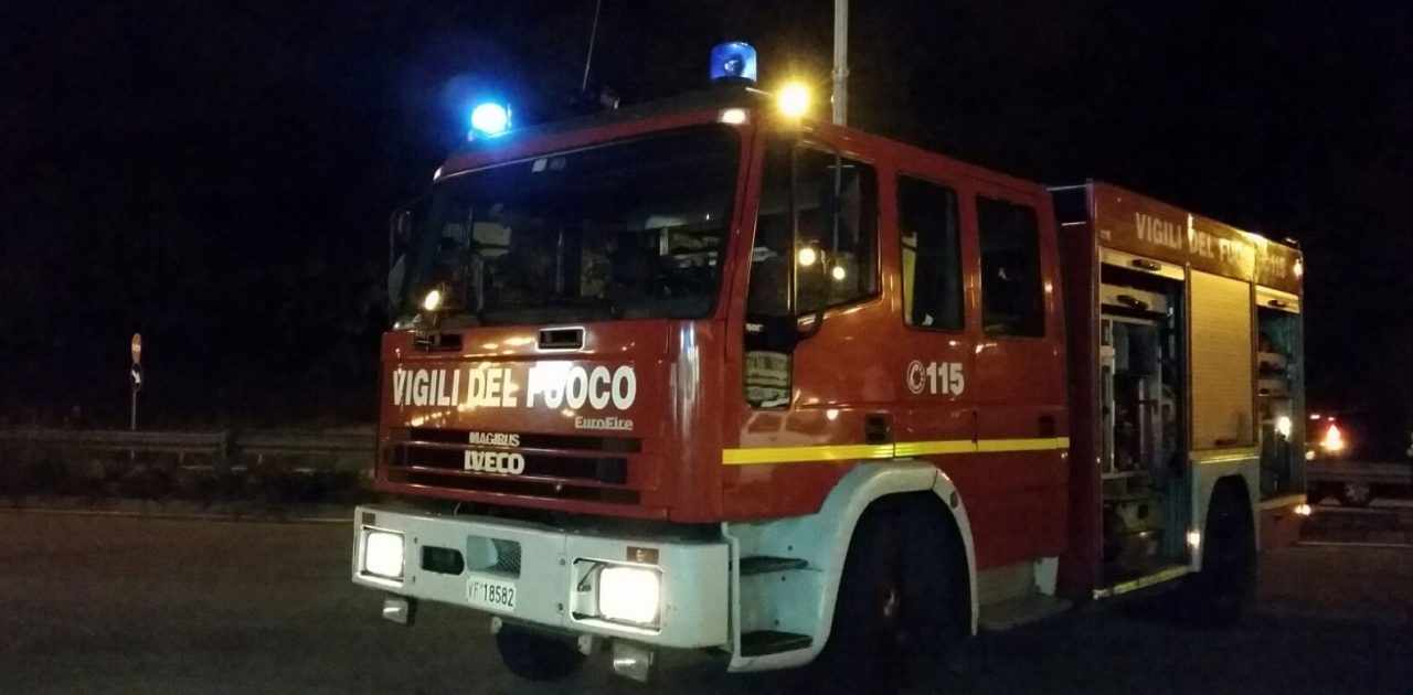 INCENDIO ALLO STABILIMENTO GRAN PLAYA ARGENTINA, LE FIAMME SAREBBERO PARTITE DALLA CUCINA