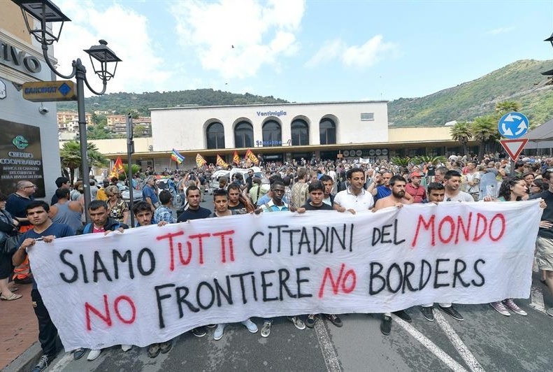 Impedimento del giudice: rinviato il processo contro 31 no border