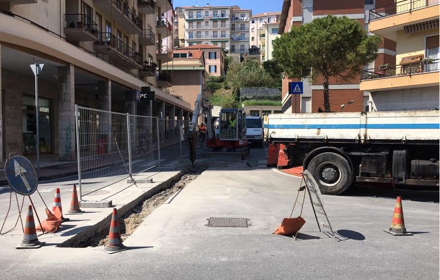 Imperia, lavori alle fognature, divieti e deviazioni a Borgo San Moro