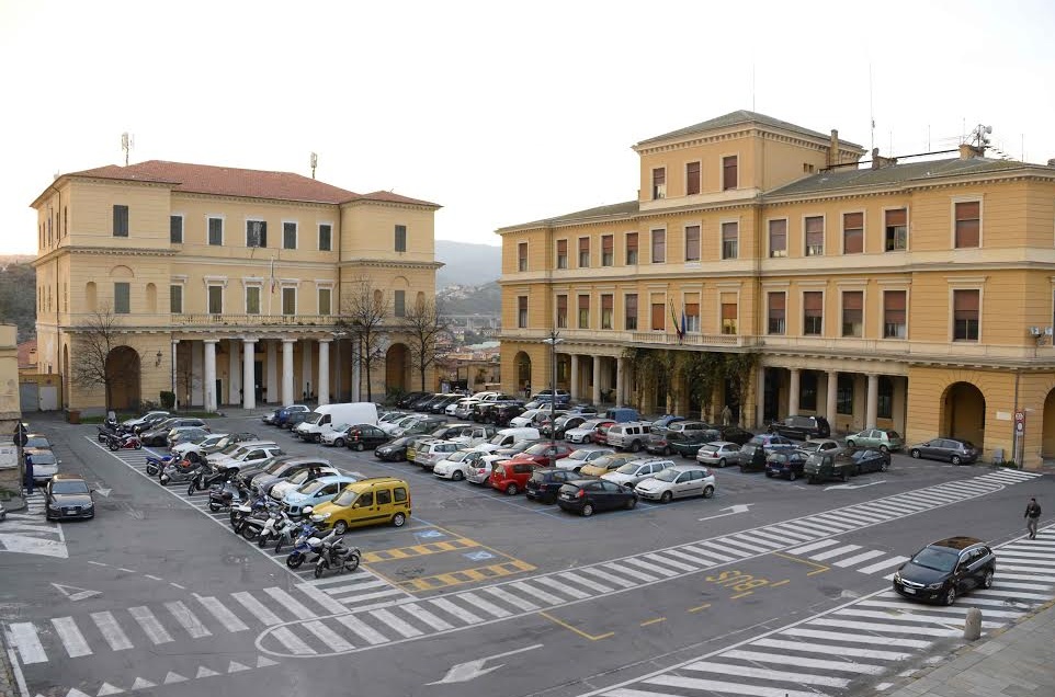 Imperia, parcheggi blu gratis fino a fine mese