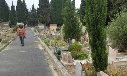 Pulizia nei cimiteri cittadini: il calendario degli interventi