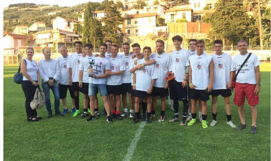 In campo col cuore…vincono Gli Amici di Marco De Fecondo”. Raccolti 3600 euro