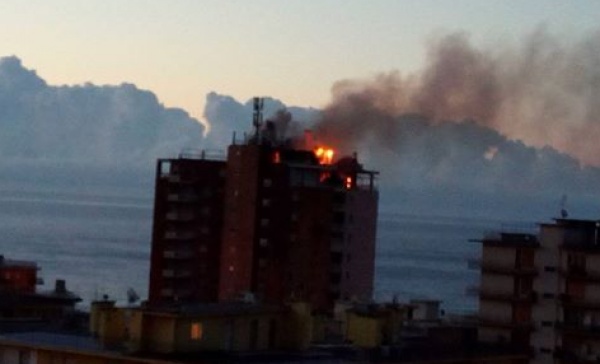 Incendio nell’attico del Vittoria, sarebbe stato il figlio a lasciare la pentola sul fuoco
