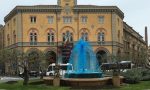 L'ACQUA BLU IN PIAZZA DANTE PER LA GIORNATA MONDIALE DELL'AUTISMO