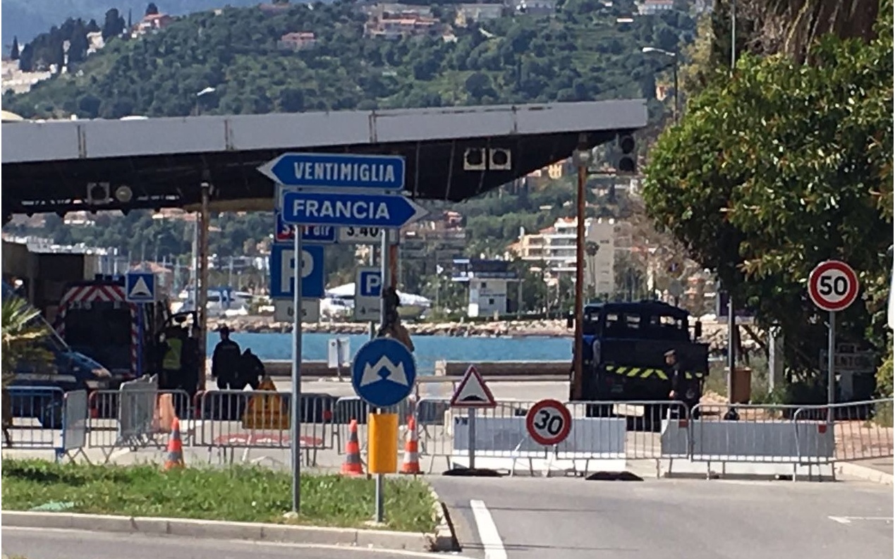 L’AMICO GLI DA’ “PACCO” PER UN RAVE PARTY E LUI GLI RUBA AUTO E PATENTE