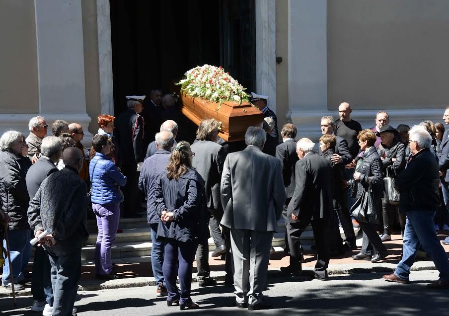 L’ultimo saluto all’ex sindaco di Diano Marina, Andrea Guglieri