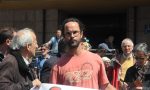 L'Anpi premia con la pergamena della Resistenza il passeur Cedric Herrou