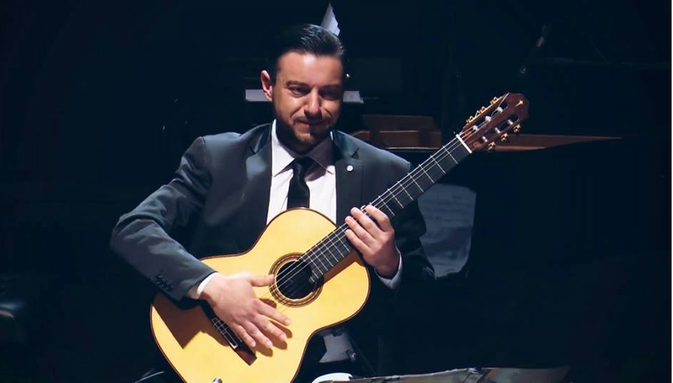 Davide Campagna: “Cancellati i concerti in America, farò un live dal mio divano”