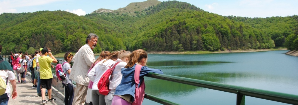 LO SPETTACOLO DELLA DIGA DI TENARDA VISTO  CON GLI OCCHI DEI BAMBINI DI SANREMO
