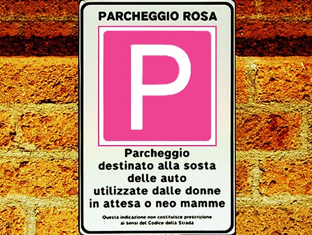 Le mamme chiedono le “strisce rosa” a Sanremo/ sui social si scatena la discussione