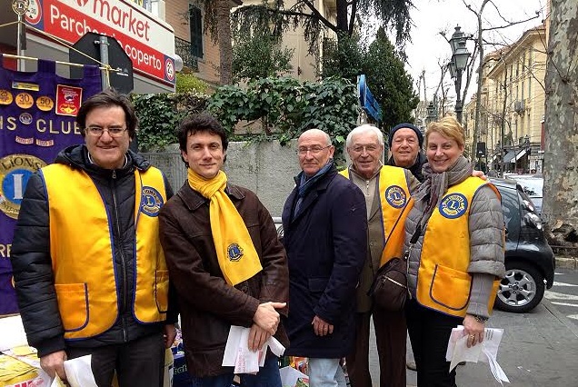 Lions, raccolta alimentare in tutta la provincia sabato prossimo