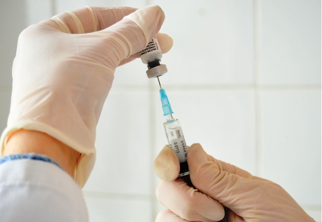 MENINGITE: VACCINO GRATUITO PER GLI OPERATORI SANITARI A RISCHIO