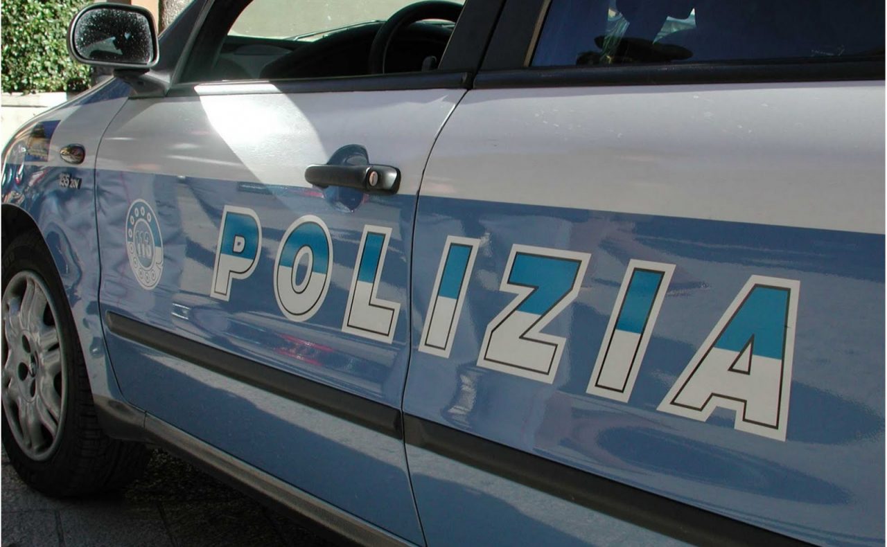 Minaccia coppia con un coltello. Denunciato 25enne