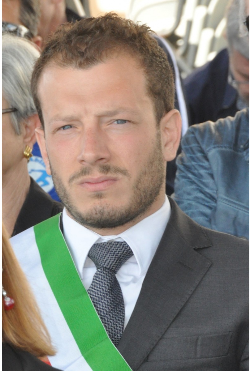 “NEGRI” O “MONEGASCHI” ALLE SUORE DELL’ORTO?/ SINDACO SBEFFEGGIA LE “FONTI CITTADINE”