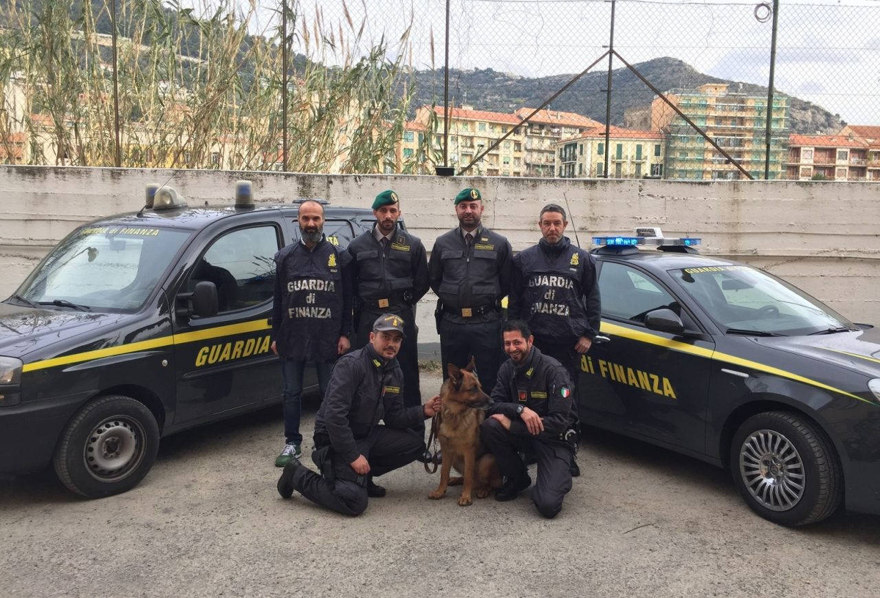 Più di mezza tonnellata di droga sequestrata dalla Finanza in provincia di Imperia nel 2016