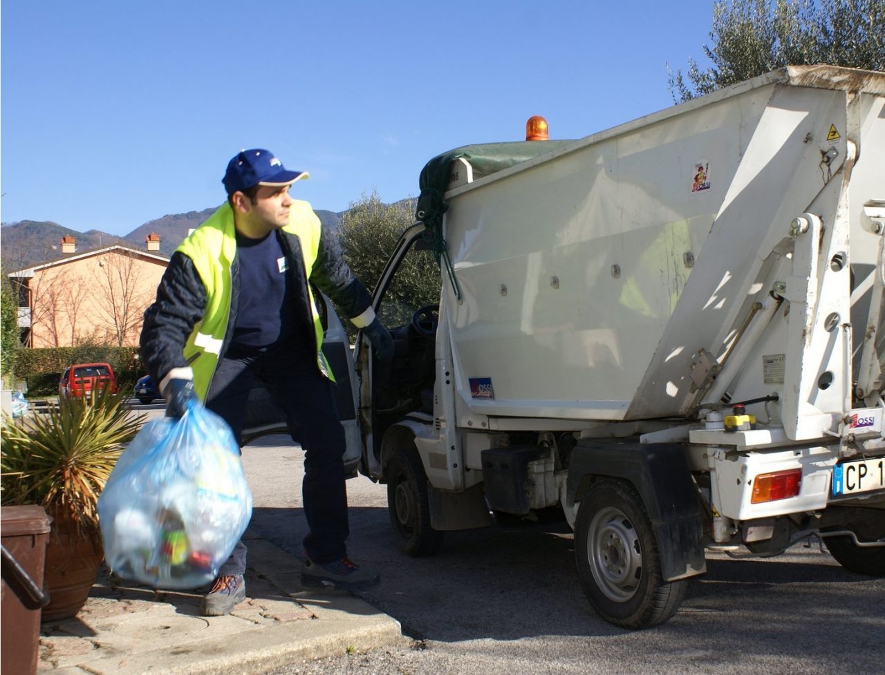 Imperia: serie di incontri con i cittadini per la raccolta porta a porta