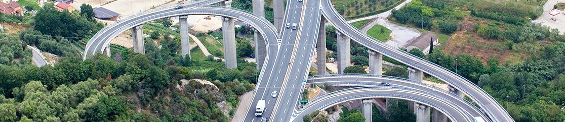 TAMPONAMENTO IN AUTOSTRADA TRA  2 MEZZI PESANTI E DUE AUTO TRA ARMA E SANREMO IN DIREZIONE FRANCIA