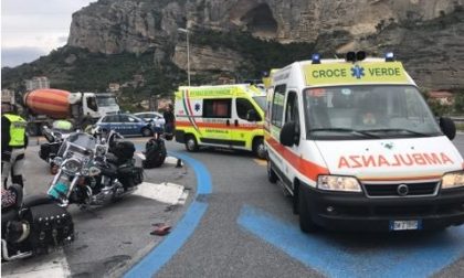 SCONTRO CAMION-MOTO SULL'A10, A VENTIMIGLIA, DIREZIONE FRANCIA/ UN FERITO