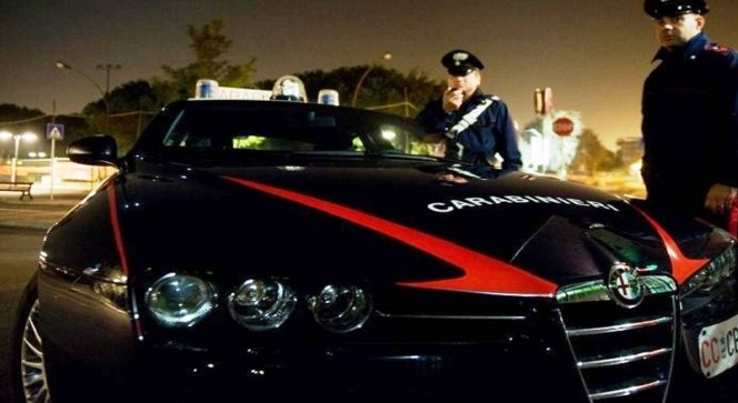 SI SPARA UN COLPO DI FUCILE IN GARAGE, UOMO DI 76 ANNI TROVATO ESANIME DAL FIGLIO